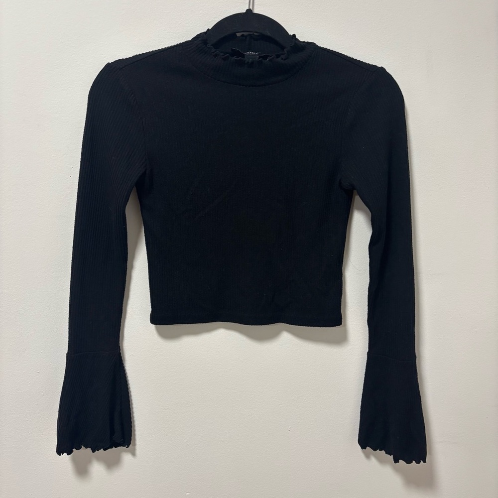 Forever 21 Black Ruffled Long Sleeve Top